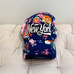 ROBIN RUTH - NEW YORK FLORAL EMBROIDERED HAT - OS